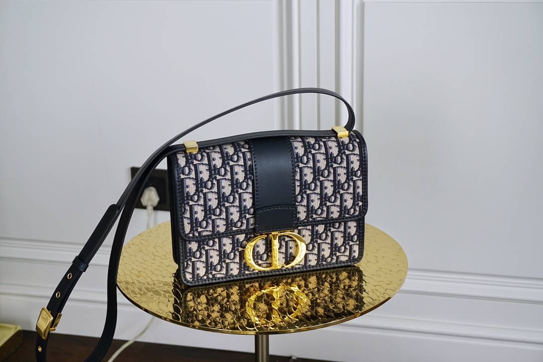 02f83feb969cecfa15160a3a6d218bb3_1741942692_4004.jpg