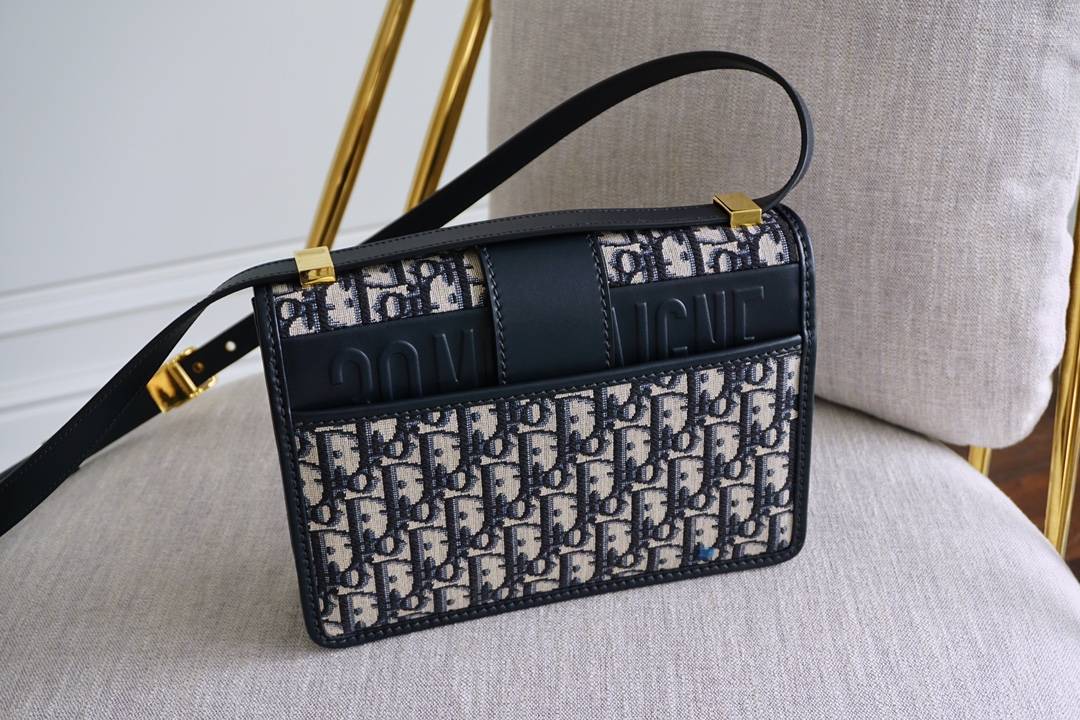 02f83feb969cecfa15160a3a6d218bb3_1741942692_5315.jpg