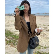 [이주빈 PICK] 샤넬 19 플랩백 램스킨 미디움 블랙 골드