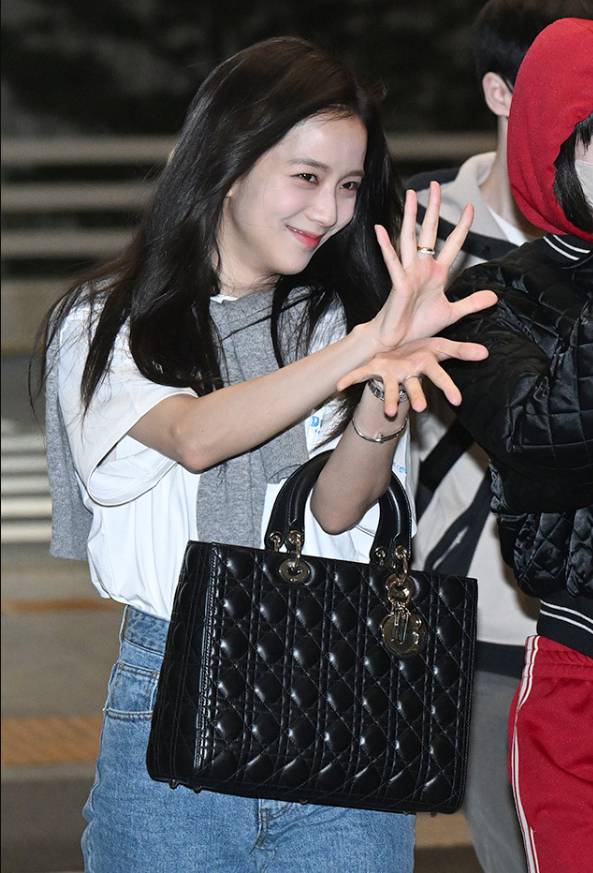 [지수 PICK] 디올 레이디디올 라지 백 까나쥬