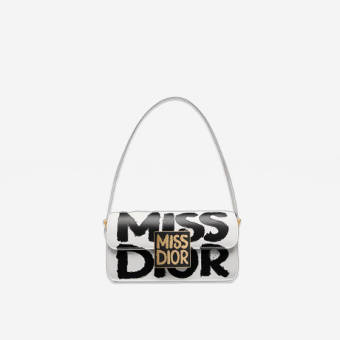 디올 Miss Dior 플랩백 화이트